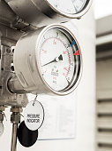 Digital liquid level controllers